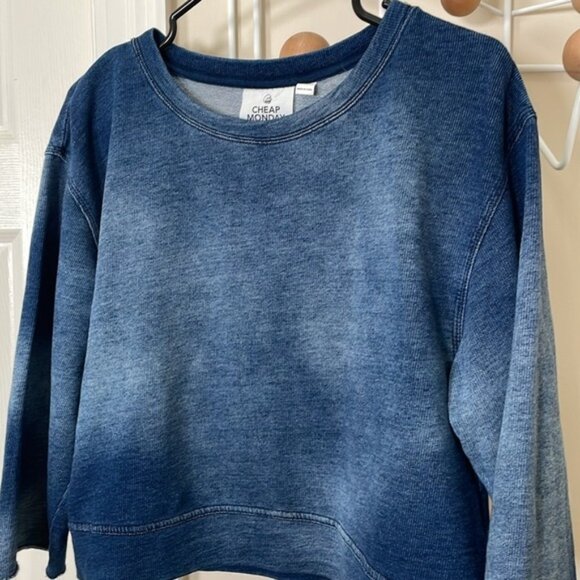 Cheap Monday Cropped Boxie Long Sleeve Sweat Shirt Top - Picture 3 of 7